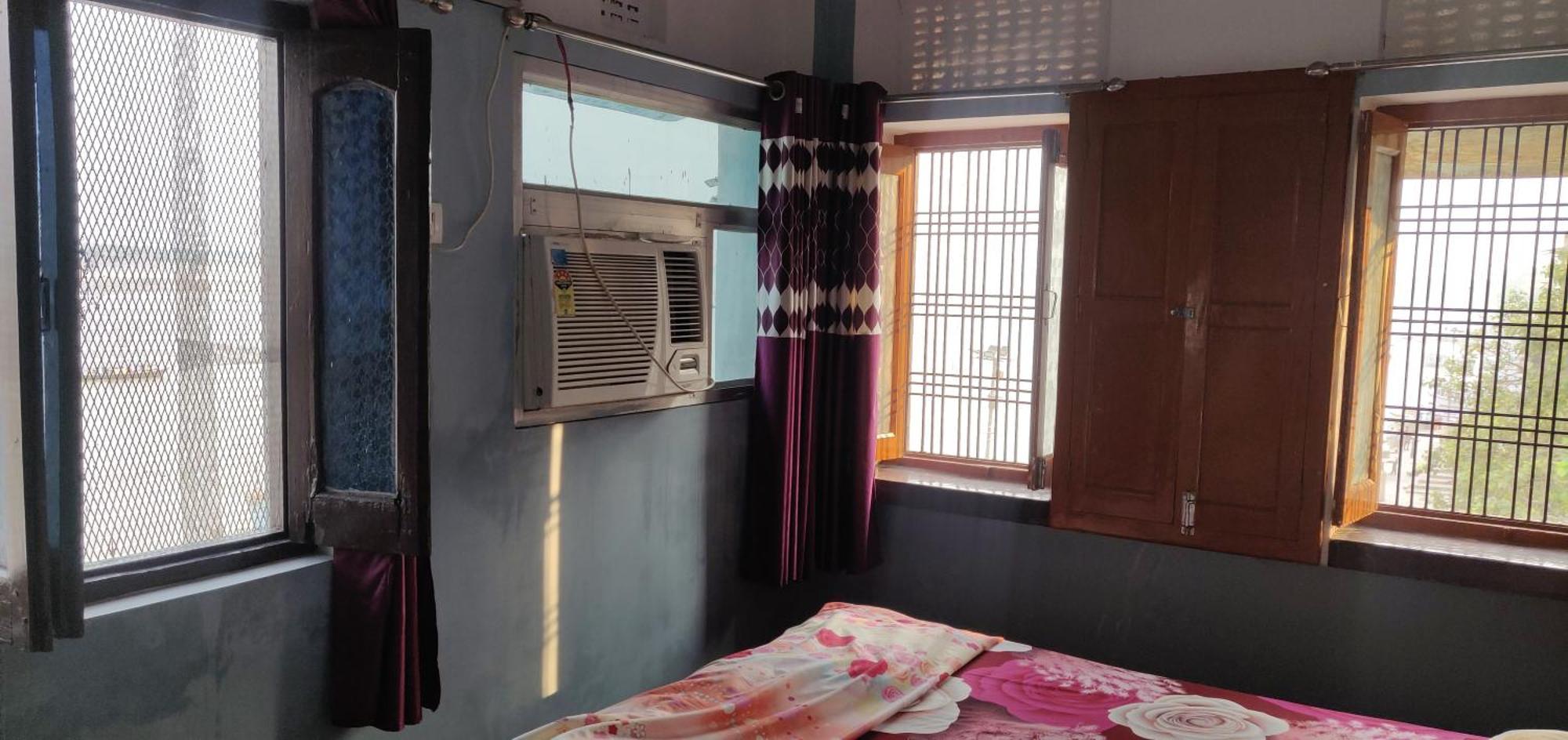 Vishnu Rest House Benares Kamer foto